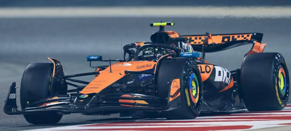 迈凯伦翻盘阿斯顿马丁，塞恩斯高光表现