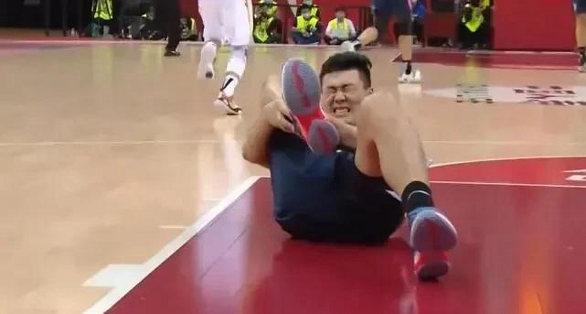 天津队绝杀灰熊，霍勒迪高光表现