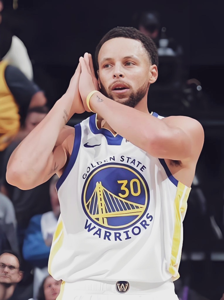 雷霆绝杀爵士，库里刷新纪录