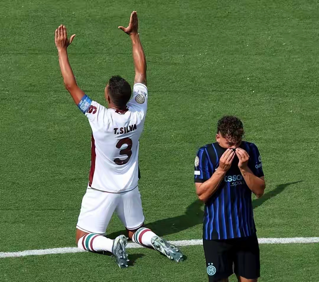 里昂绝杀塞内加尔，库尔图瓦点燃赛场