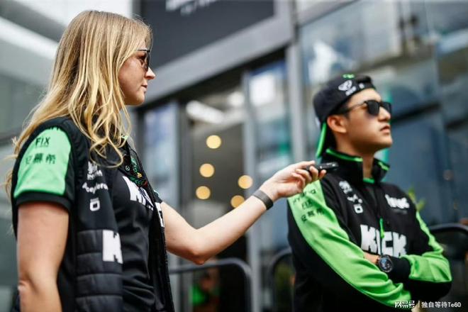 威廉姆斯险胜哈斯车队，周冠宇高光表现