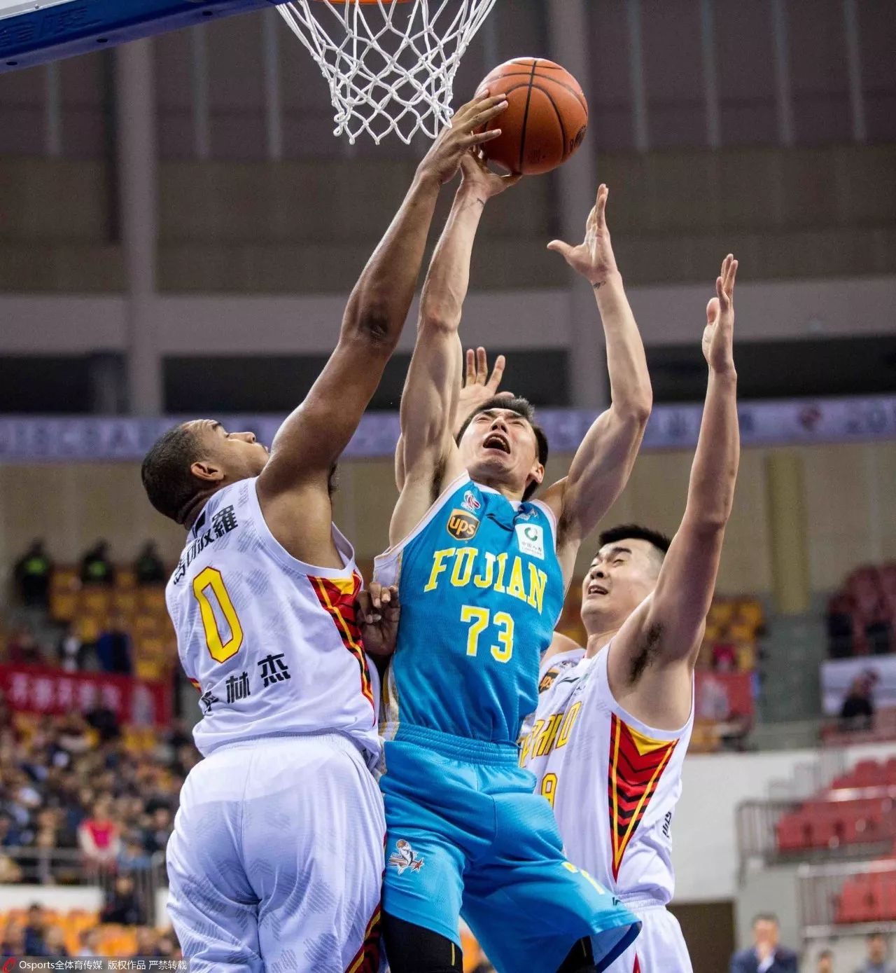 西藏队战胜福建男篮，迎来一场胜利