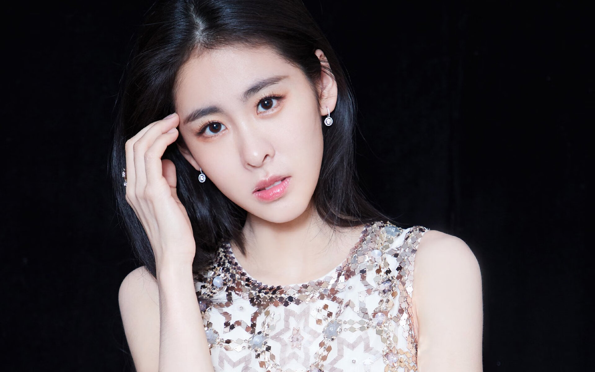 字母哥持续制造杀伤，火箭主场难阻尼克斯连胜势头