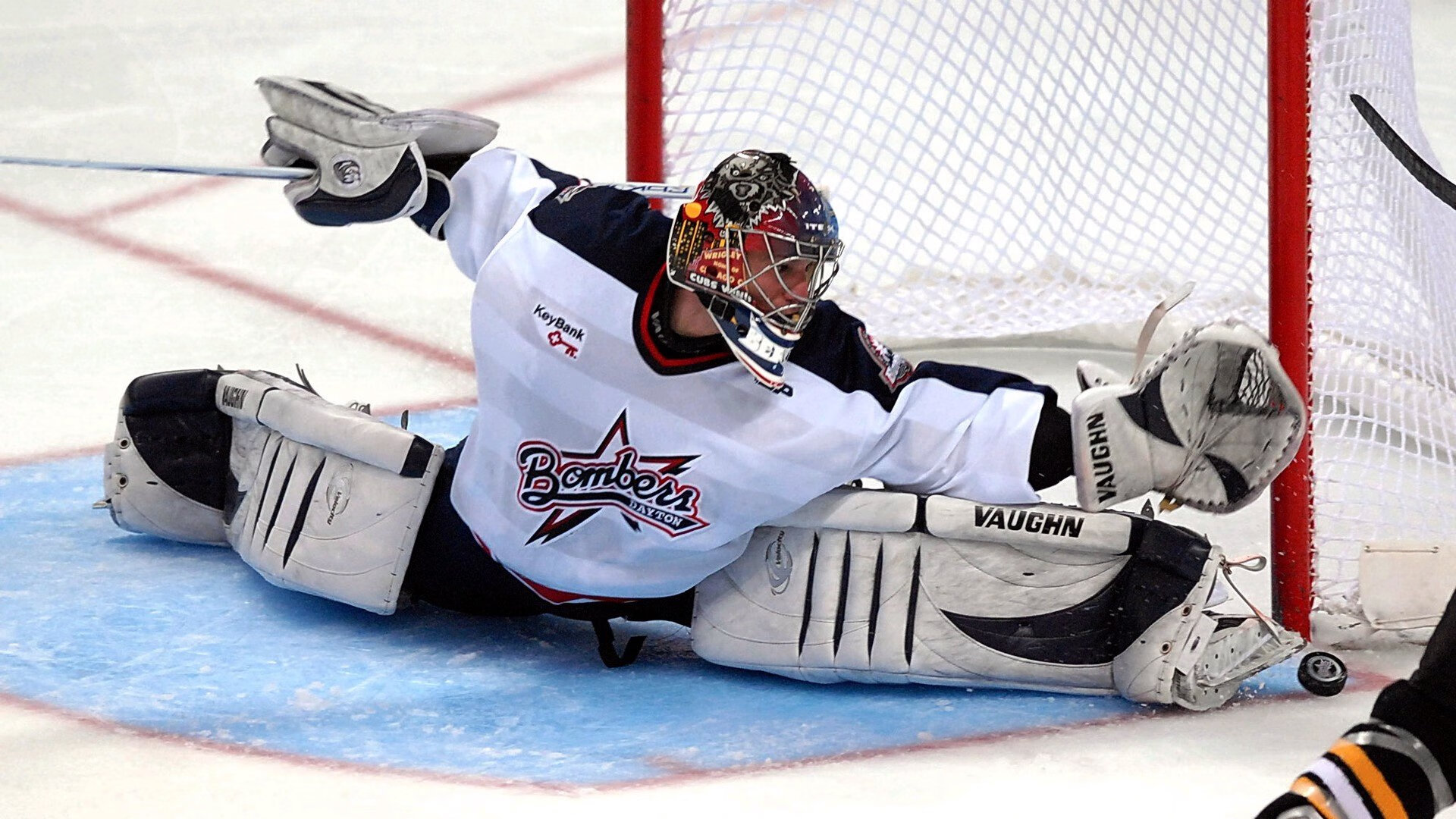 绿茵场上的双重奏，弗拉霍维奇爆发映衬瑞典击溃几内亚的战术启示