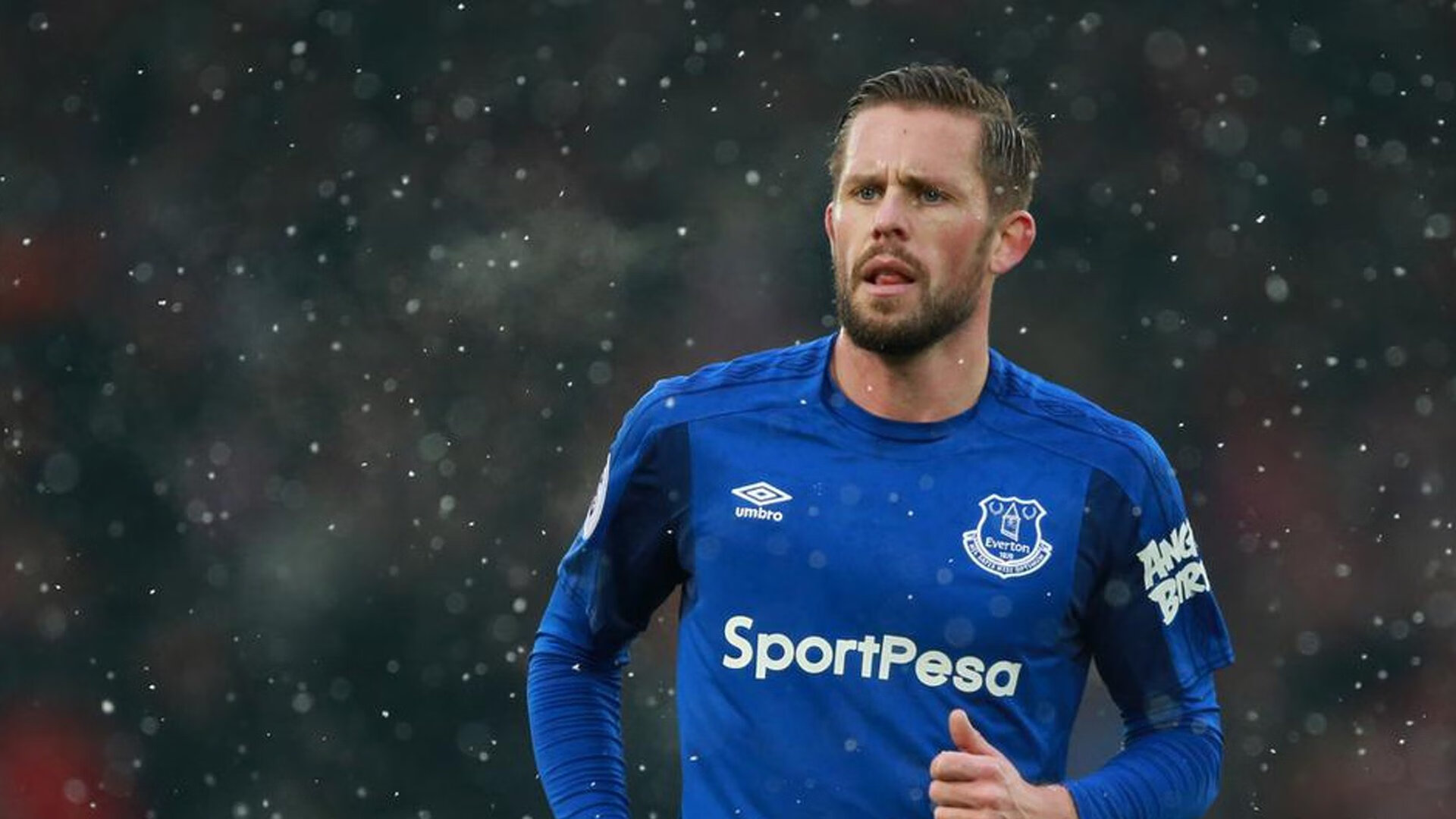 舞台越大越强，富安健洋的崛起与希腊斩落摩洛哥的启示