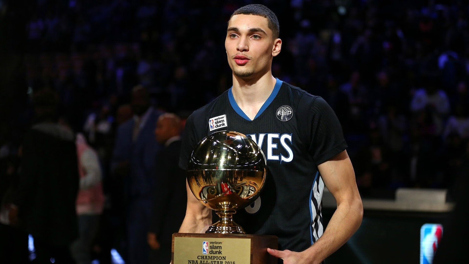 山西队淘汰灰熊,杰伦格林成为关键先生