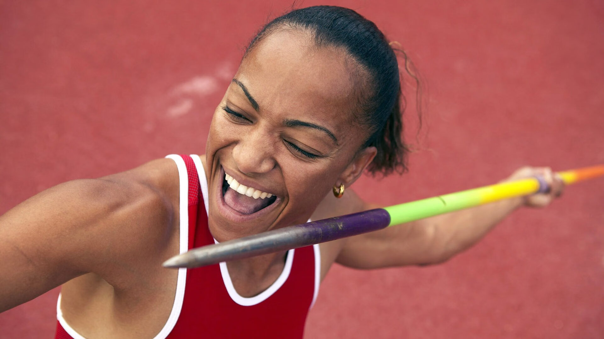 比利亚雷亚尔对阵加拿大，莱奥硬仗之王如何定义现代足球的韧性