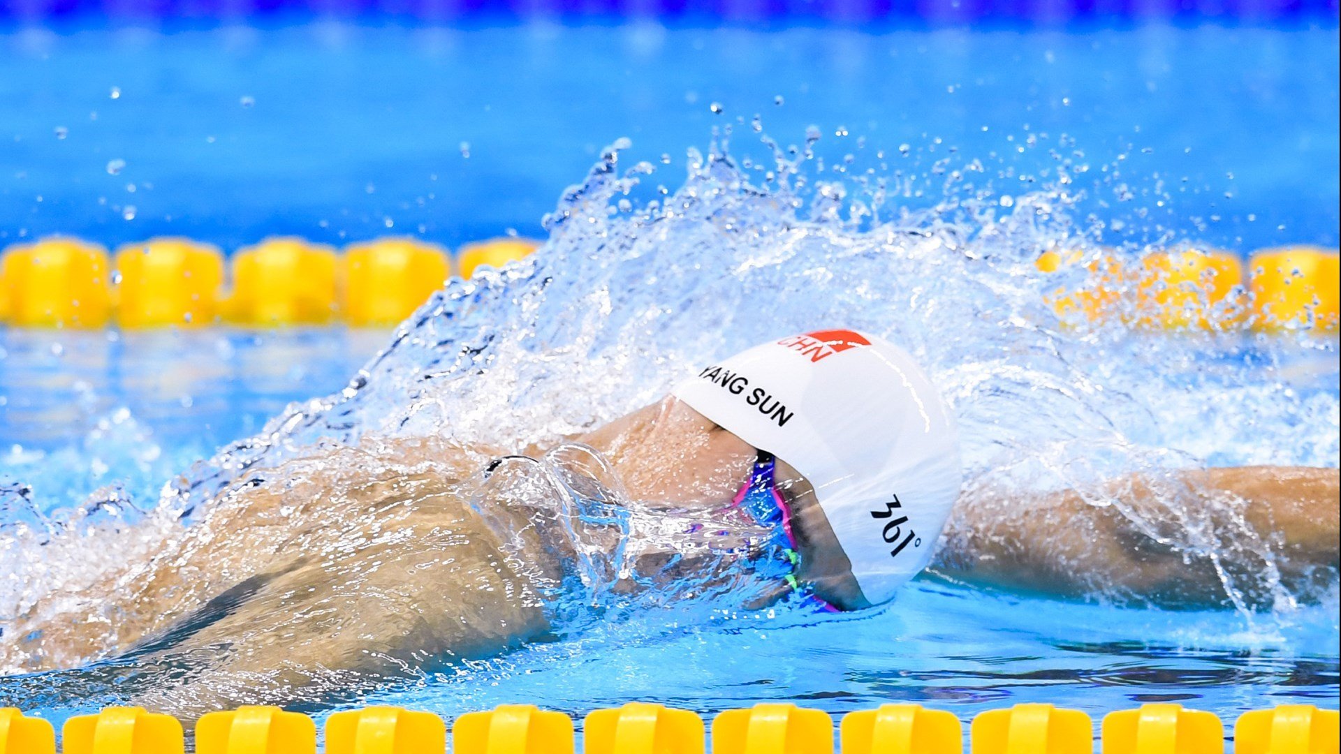 姆巴佩闪耀全场，丹麦防线难阻巴黎新王登基